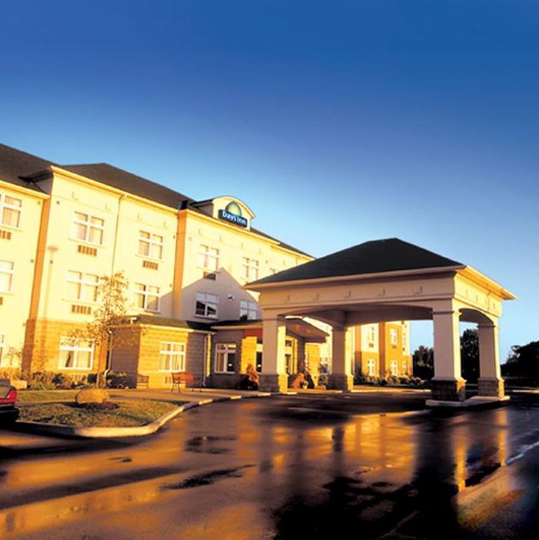 Days By Wyndham Hotel